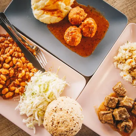 Moment Ξενοδοχείο 2*