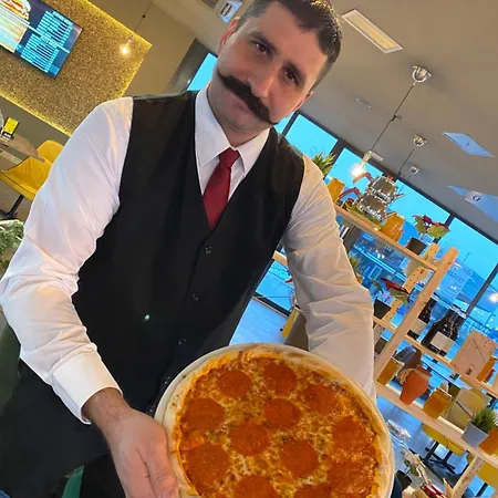 Moment Ξενοδοχείο